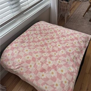 Pink Floral Check Throw Blanket
